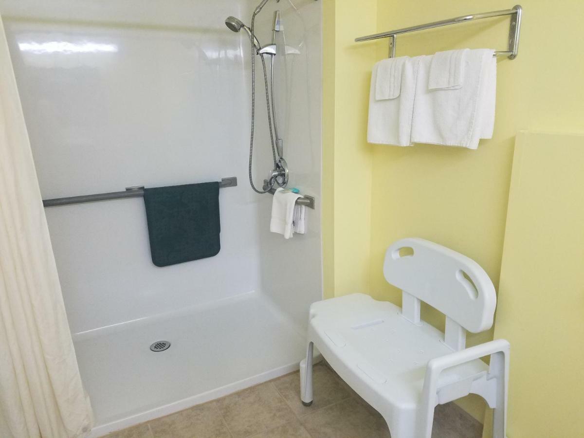 Meriwether Country Inn Warm Springs Экстерьер фото