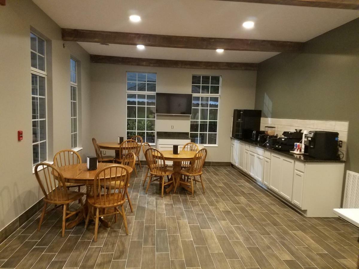 Meriwether Country Inn Warm Springs Экстерьер фото